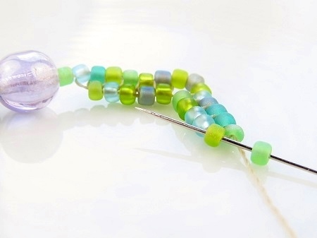 My Heart bracelet - add a single seed bead